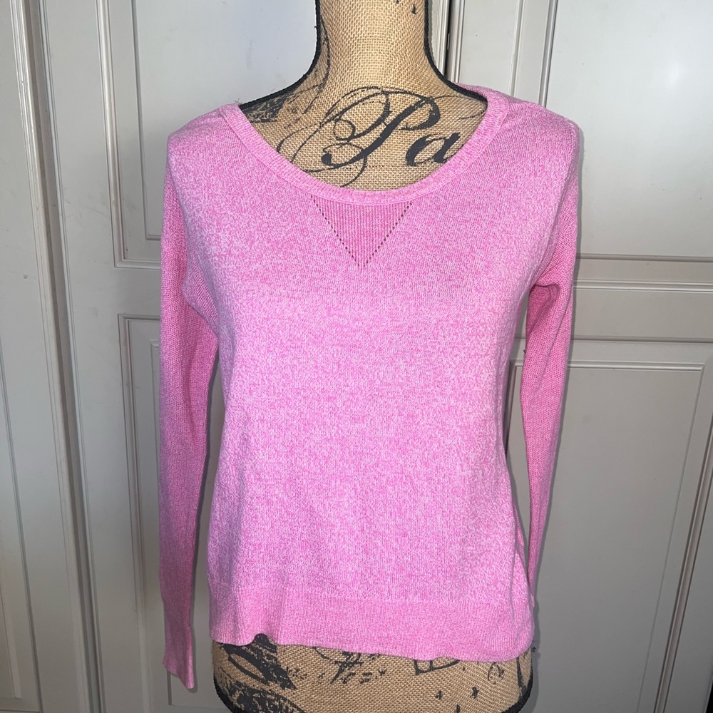 American Eagle xs pink sweater excellent condition
